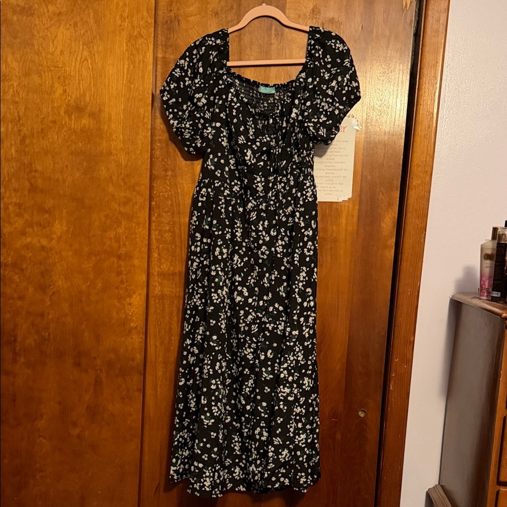 Black Floral Maxi Dress with Puff Sleeves and Smocked Bodice
